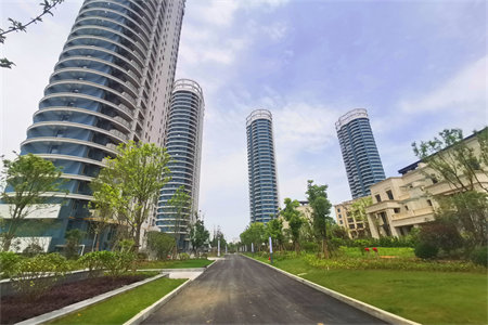 五实小东邻御景华庭南北通透3室2厅2卫69万125m2出售